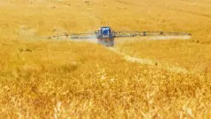 abonos liquidos aplicados con tractor