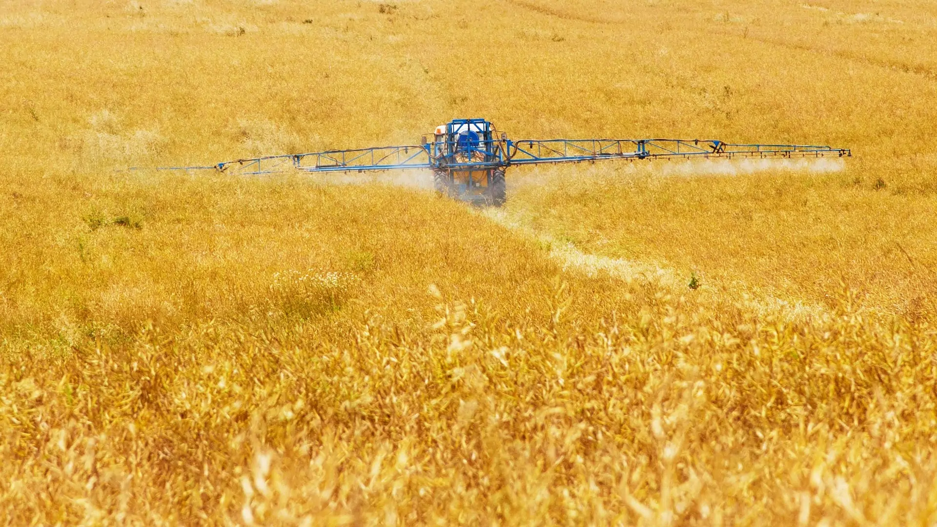 abonos liquidos aplicados con tractor